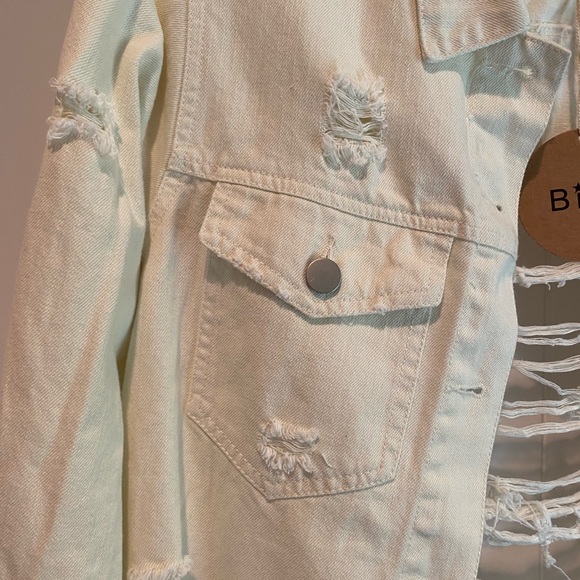 🎁NWT BiBi Ivory Long Button Down Distressed Denim Jacket S - Picture 4 of 11
